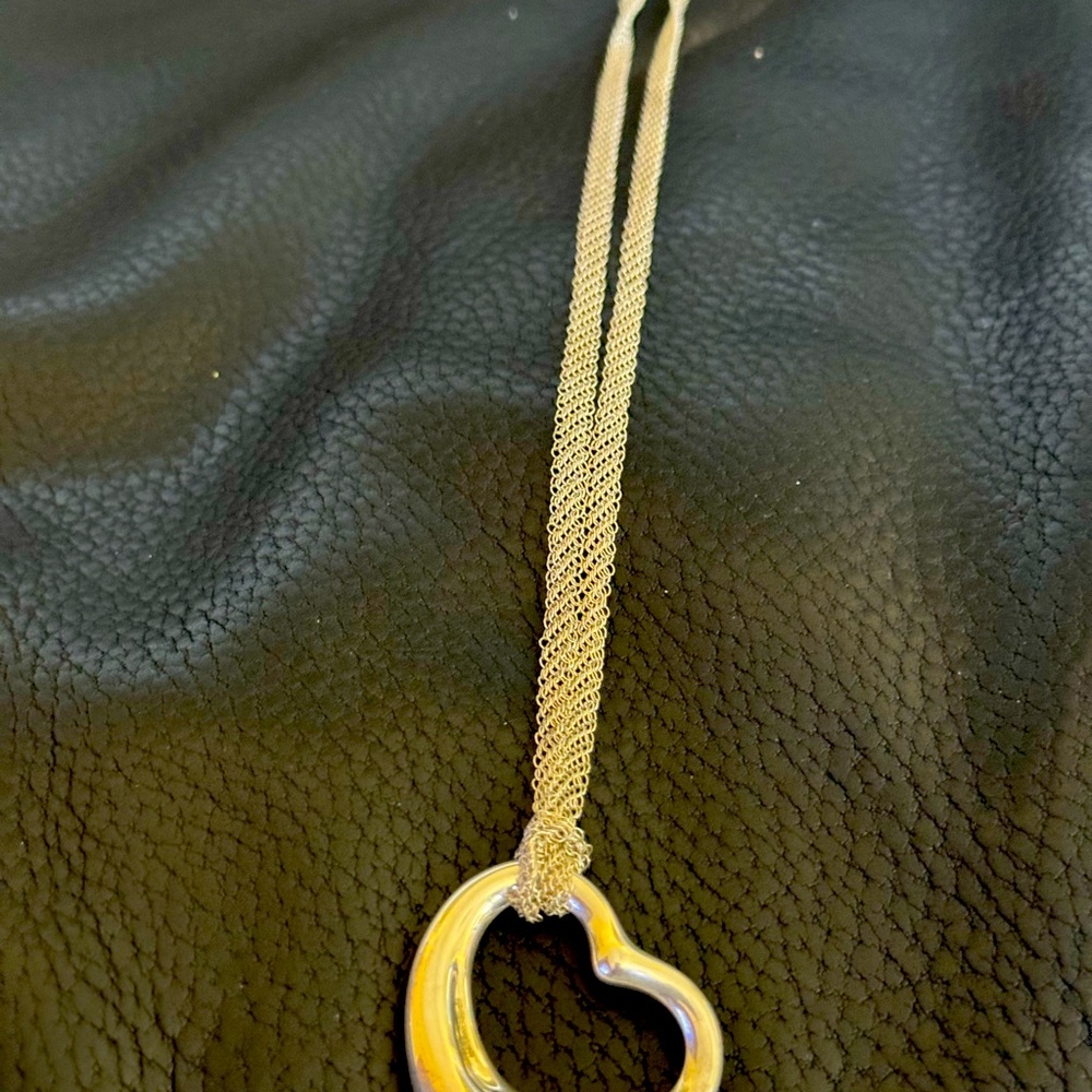 Elsa Peretti Open Heart - gorgeous barely worn. Selling from estate sale.